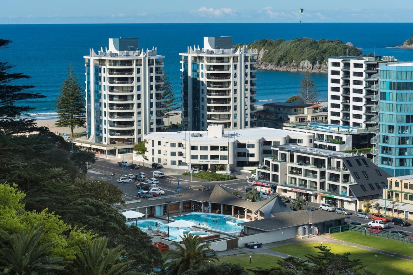 Oceanside Bliss - Absolute Beachfront - Uninterrupted Ocean Views With Pool Apartment Mount Maunganui Luaran gambar