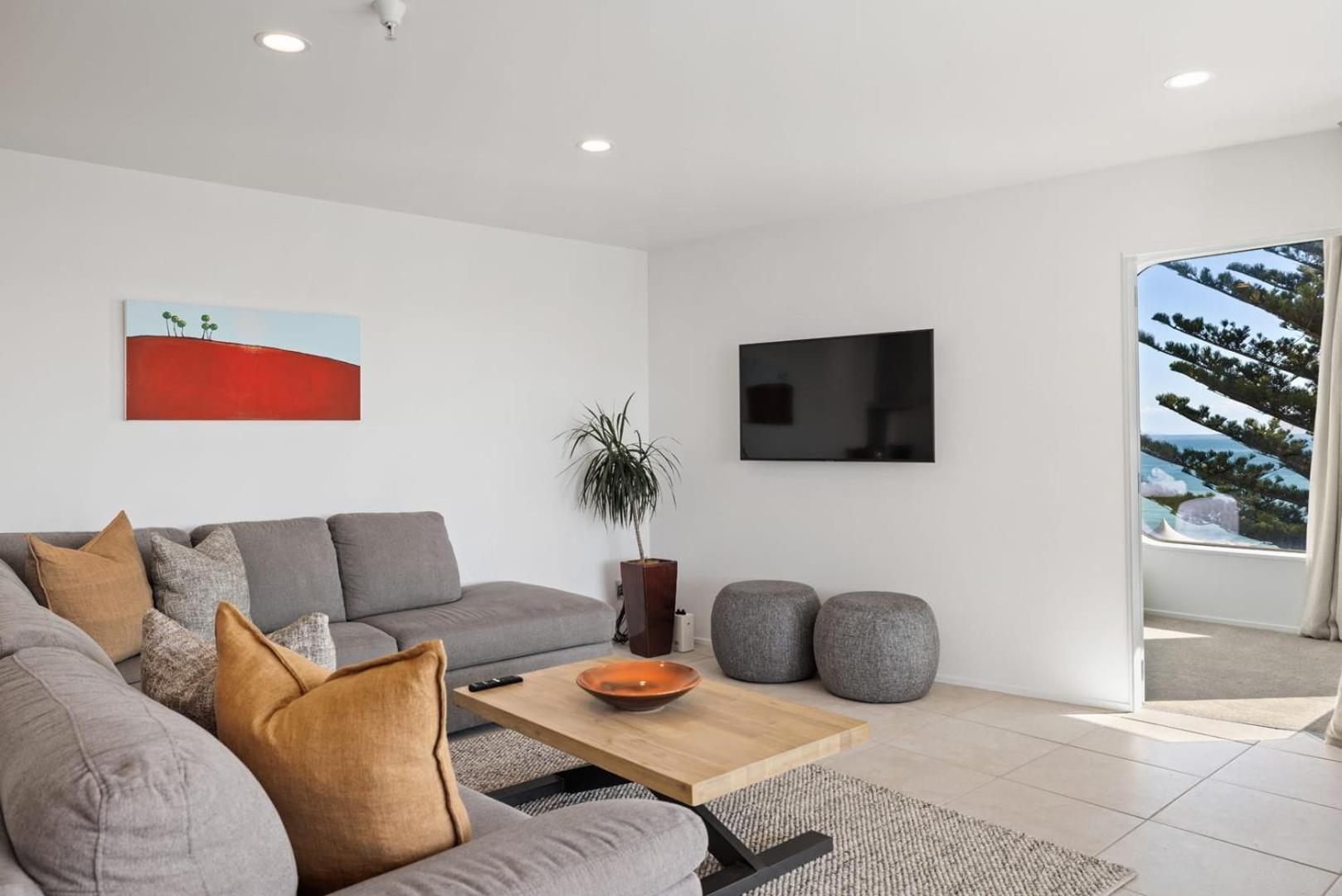 Oceanside Bliss - Absolute Beachfront - Uninterrupted Ocean Views With Pool Mount Maunganui Luaran gambar