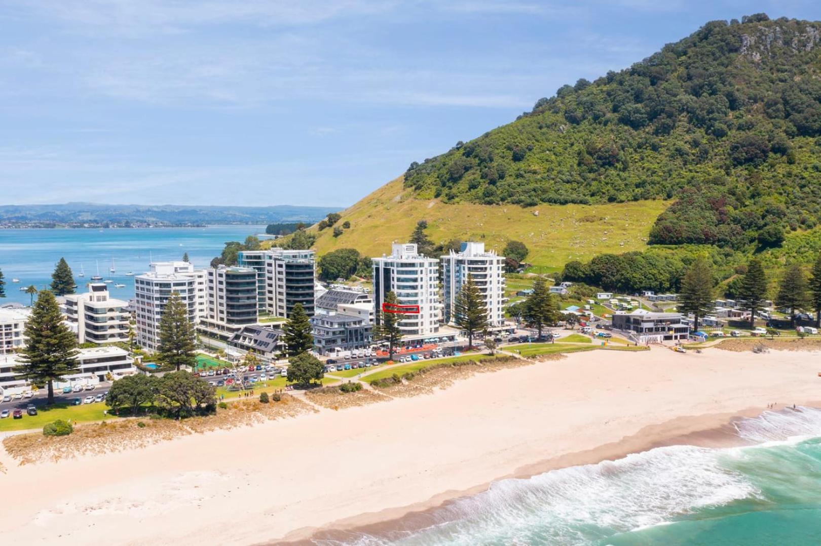 Oceanside Bliss - Absolute Beachfront - Uninterrupted Ocean Views With Pool Apartment Mount Maunganui Luaran gambar