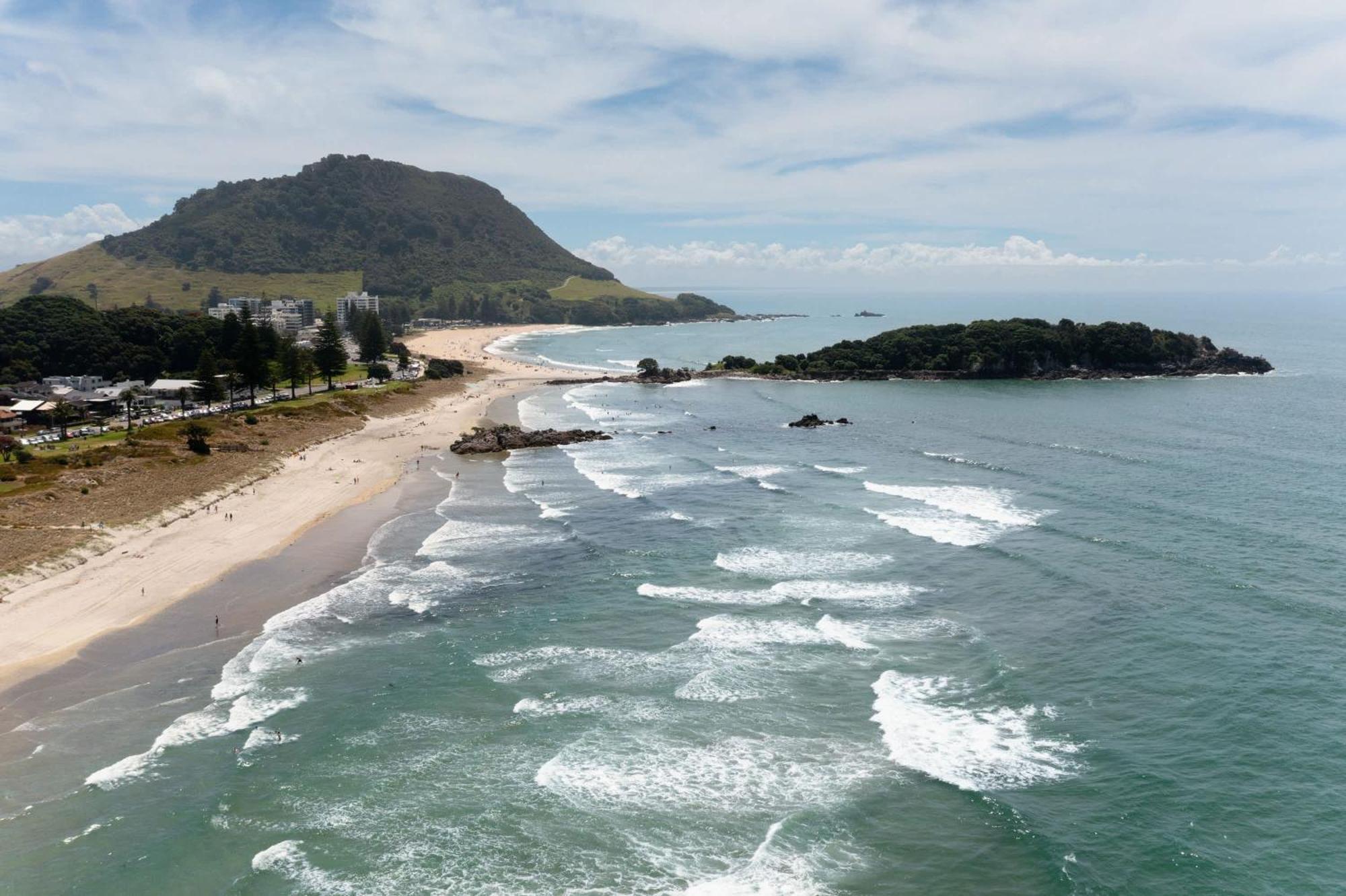 Oceanside Bliss - Absolute Beachfront - Uninterrupted Ocean Views With Pool Apartment Mount Maunganui Luaran gambar