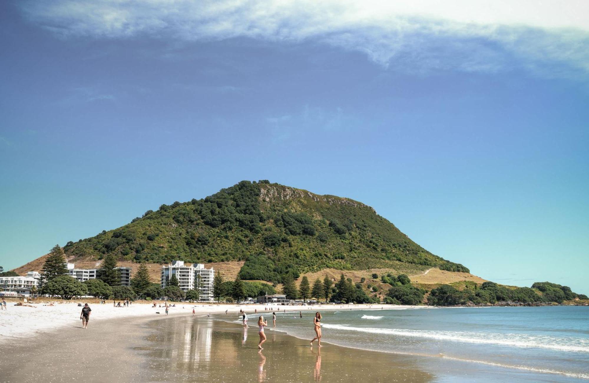 Oceanside Bliss - Absolute Beachfront - Uninterrupted Ocean Views With Pool Apartment Mount Maunganui Luaran gambar